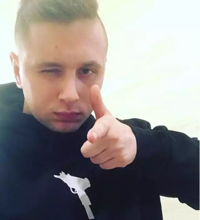Youtuber Rafonix urządził polowanie na chłopaka. Dopadł go w ogródku McDonald's w Piotrkowie. Nagranie wrzucił do sieci