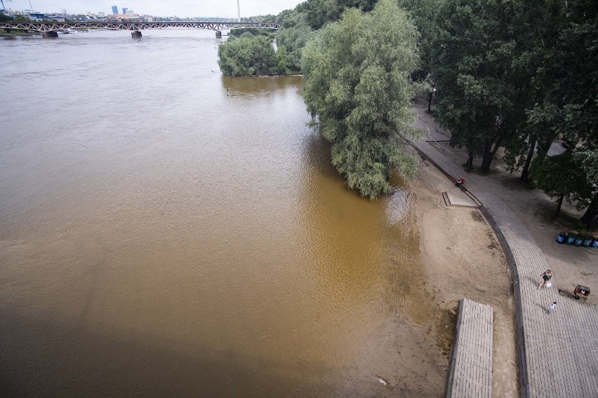 Czy woda w Wiśle jest bezpieczna? Ratusz podał najnowsze...