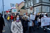 Strajk Kobiet w Darłowie. Sprzeciw dla decyzji Trybunału Konstytucyjnego ZDJĘCIA