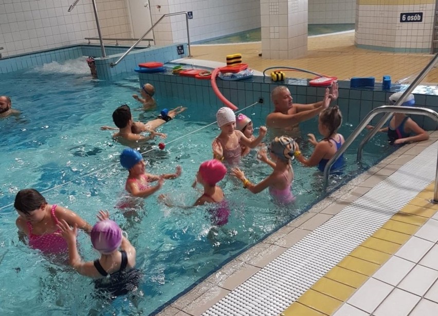 Projekt "Już pływam" dla uczniów Zespołu Szkół w Krzywiniu