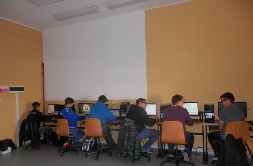 Uczniowie ZSP w Przodkowie w Ogólnopolskiej Akademii Programowania