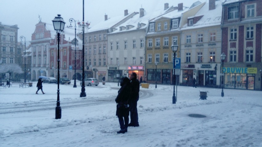 Pogoda w Wałbrzychu nie poprawi się do jutra. Uważajcie na...