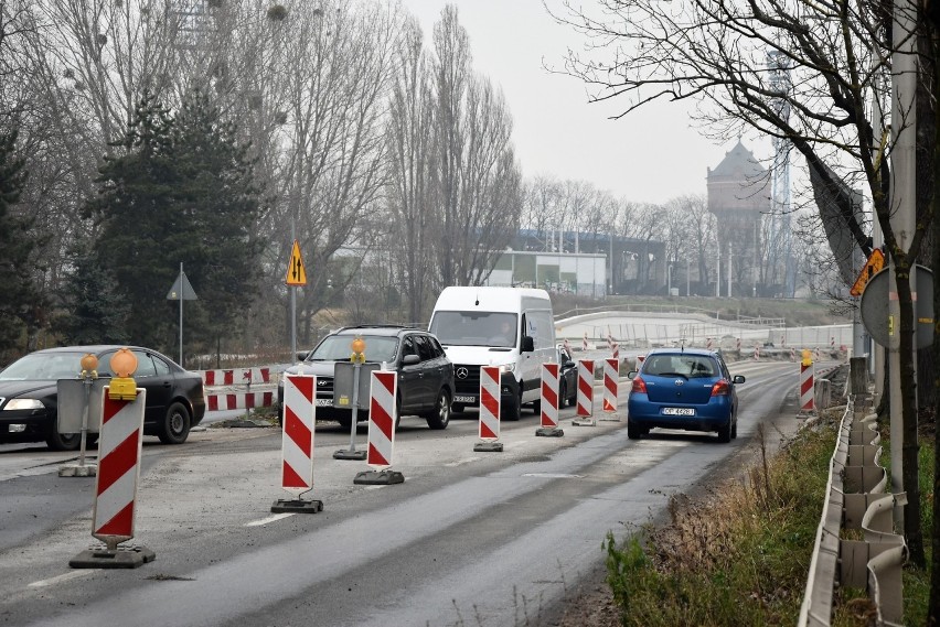 Centrum przesiadkowe Opole Wschodnie. Dodatkowe oznakowanie...