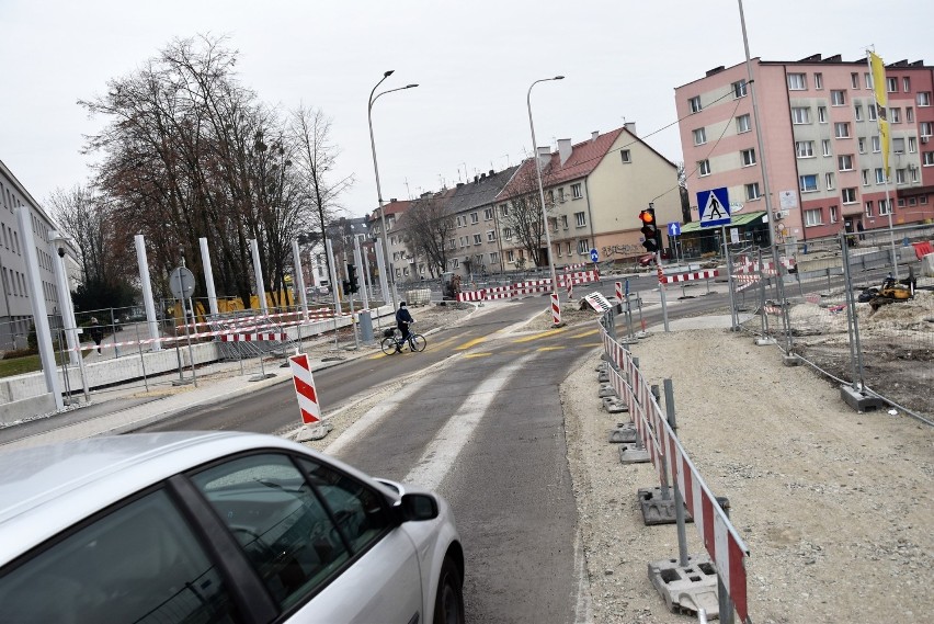 Centrum przesiadkowe Opole Wschodnie. Dodatkowe oznakowanie...