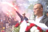 Zabrze: Pogrzeb Piotra Rockiego. Tłumy kibiców pożegnały piłkarską legendę