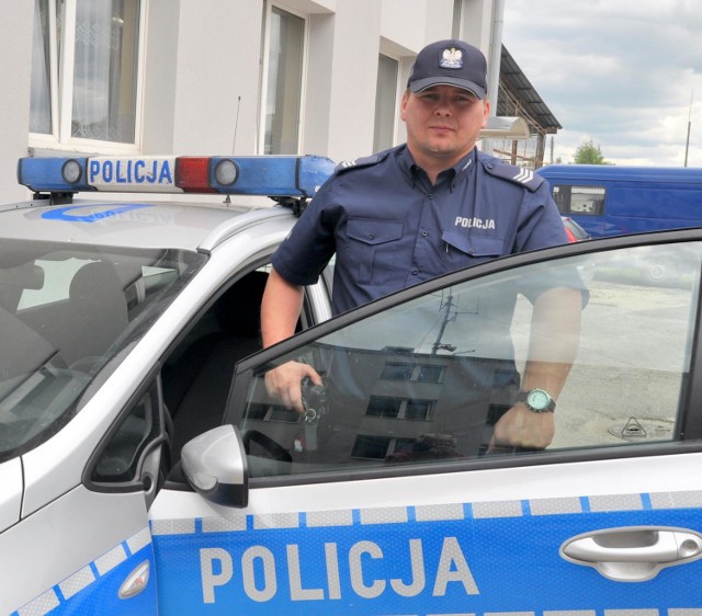 Sierż. szt. Mariusz Bury służy w policji od września 2003r.