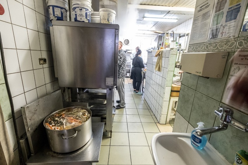 Kuchnia w Bistro Dorota działa na pełnych obrotach od samego...
