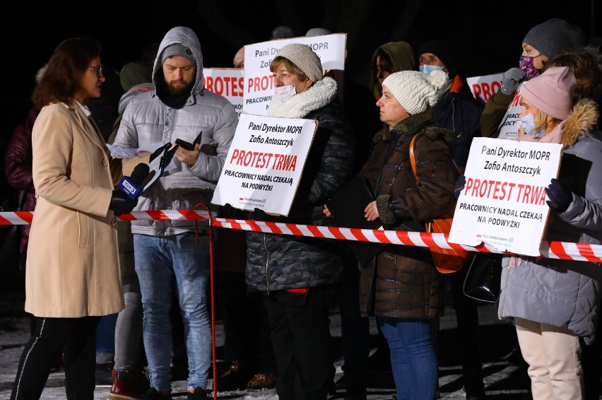 Protest płacowy pracowników pomocy społecznej w Piotrkowie -...