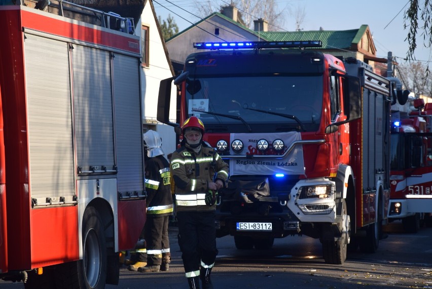 Pożar w domu przy Olendrach Małych. Ewakuacja mieszkańca