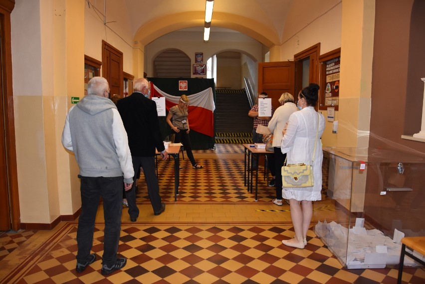 Wybory 2020 Tarnów. Tarnowianie głosują w II turze wyborów prezydenckich [ZDJĘCIA]