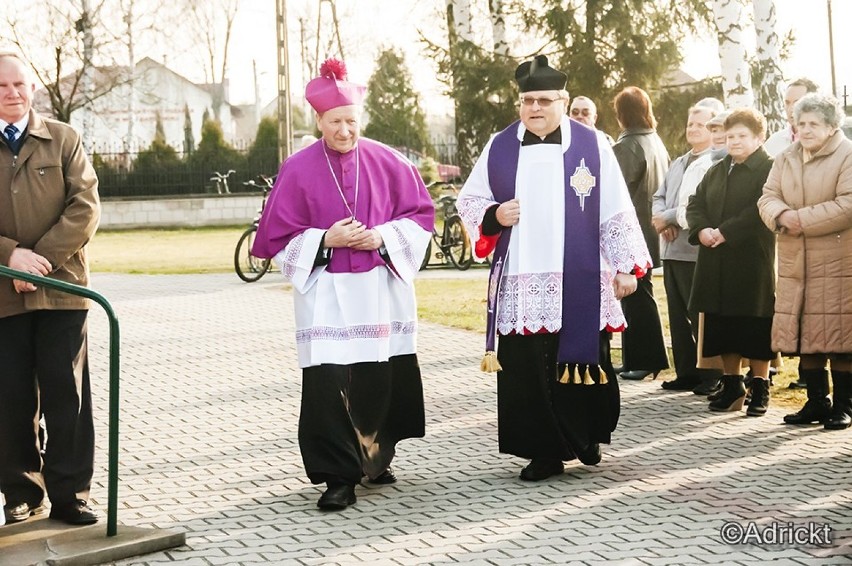 Wizytacja kanoniczna biskupa Jana Zająca w Woli Batorskiej [zdjęcia]