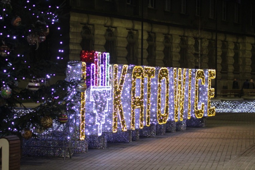 Świąteczne iluminacje w Katowicach. Tak świeci się miasto! [ZDJĘCIA]