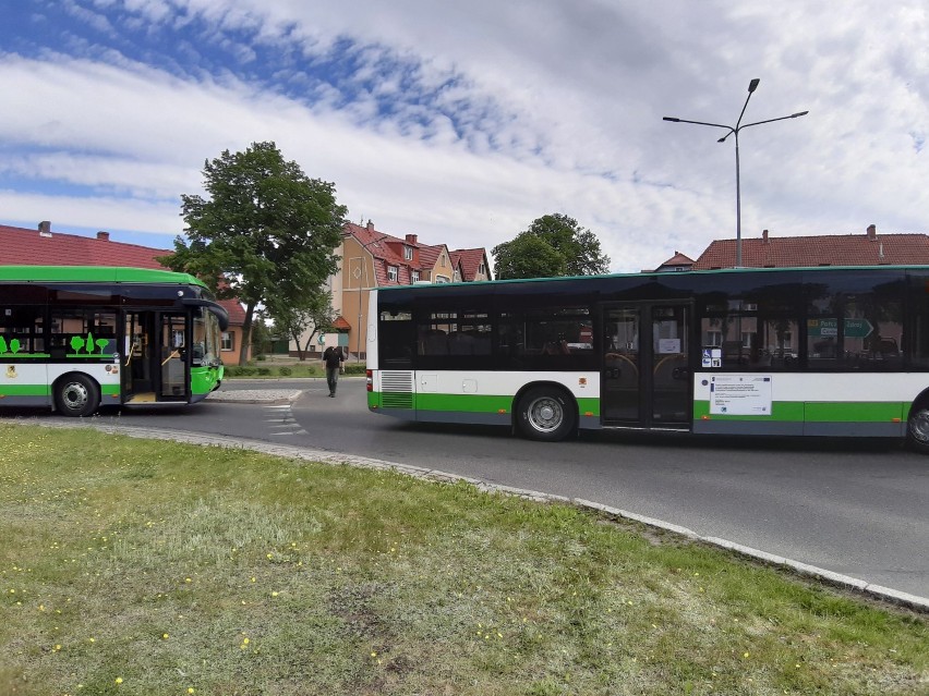 Komunikacja w Szczecinku. Kiedy na linie wróci więcej autobusów? [zdjęcia]