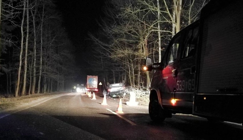 Wypadek w Chocianowie. Trzy osoby ranne. Na szczęście ich życiu nie zagraża niebezpieczeństwo