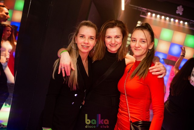 Bajka Disco Club Toruń to jedno z najpopularniejszych miejsc z muzyką na toruńskiej starówce. Zobaczcie, co się tam działo podczas ostatnich imprez. Tak się bawiliście nocą na starówce!

Polecamy: Tak się bawi Toruń w "Bajce". Zobacz kolejne zdjęcia z imprez!