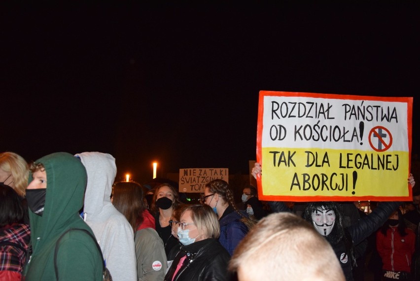 Odbył się kolejny protest kobiet w Zawierciu.