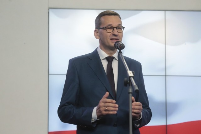 Premier Mateusz Morawiecki ogłosił wprowadzenie nowych obostrzeń