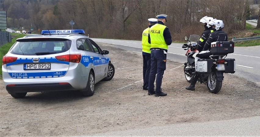 Sądecczyzna. Akcja „Jednośladem bezpiecznie do celu”. Sądeccy motocykliści wracają na drogi po zimowej przerwie