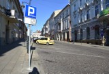 Koronawirus. Kontrole biletów parkingowych w srefie płatnego postoju w Tarnowie wstrzymane do świąt