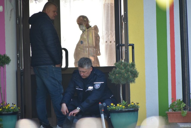 Dramat w Tomisławicach. Trwa prokuratorskie śledztwo, kolejny areszt dla nożownika