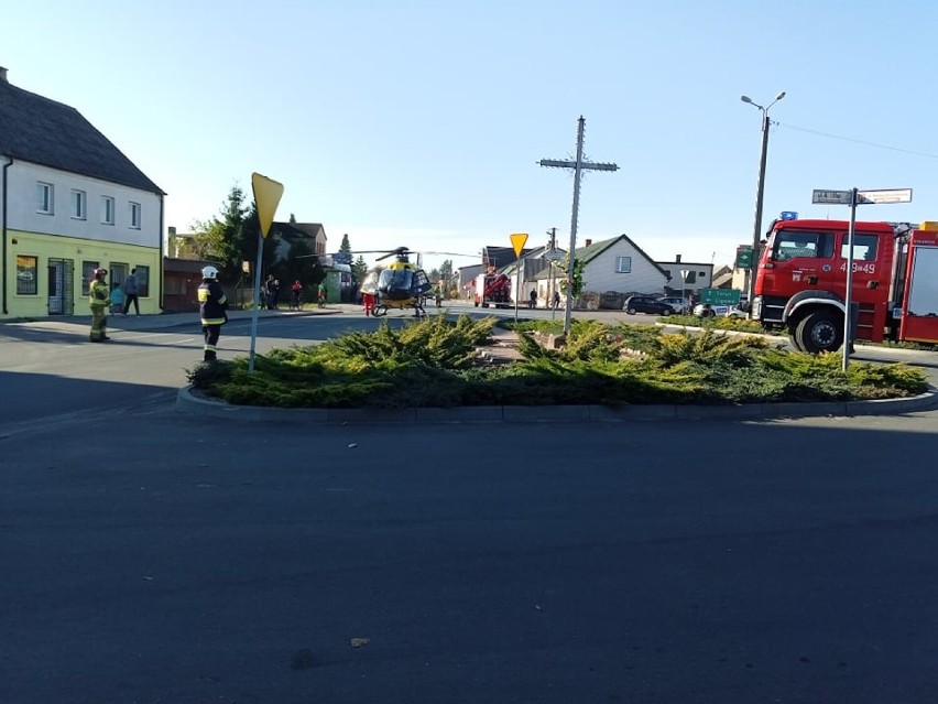 Wypadek na ulicy 1 Maja w Skępem. Dwie osoby zostały zabrane...