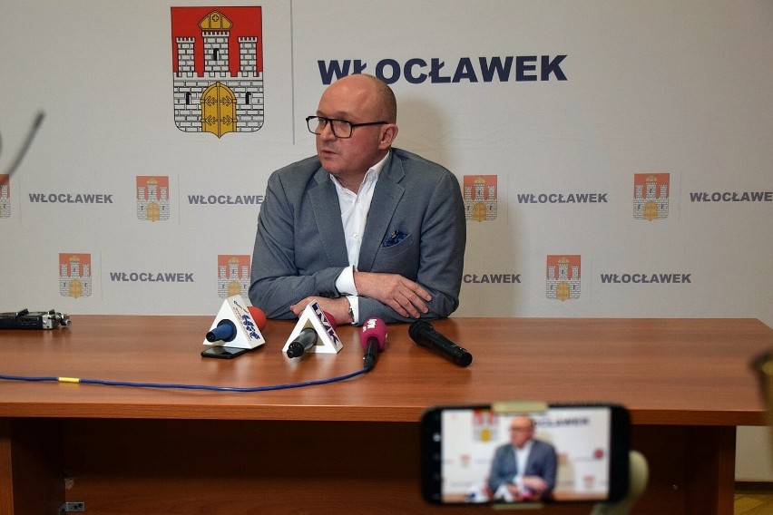 Konferencja prasowa z Markiem Wojtkowskim, prezydentem...
