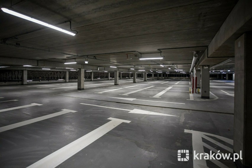 Kraków. Już otwarty i działa! Parking park&ride na Górce Narodowej. Jakie zasady parkowania?