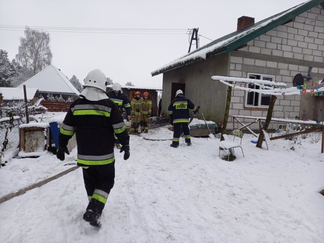 Około godziny 13, 7 stycznia, zapaliło się pomieszczenie w domku jednorodzinnym w miejscowości Wólka (gmina Skępe). Do akcji pojechały cztery zastępy straży pożarnej: JRG PSP Lipno, OSP Skępe, OSP Wioska i OSP Wólka.