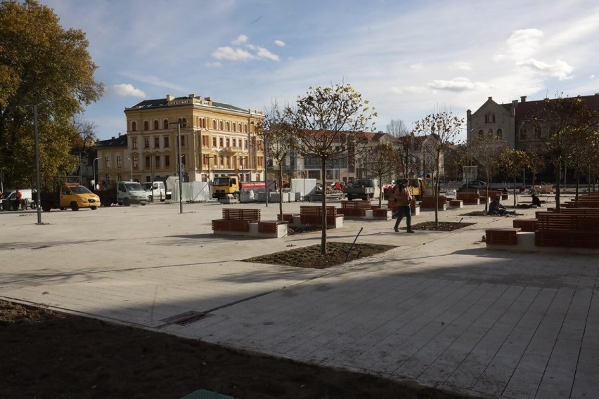 Legnica: Przebudowa Placu Słowiańskiego na finiszu, zobaczcie aktualne zdjęcia