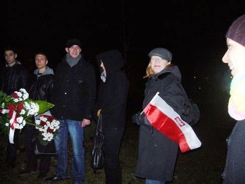 Toruńscy narodowcy w hołdzie ofiarom Stanu Wojennego