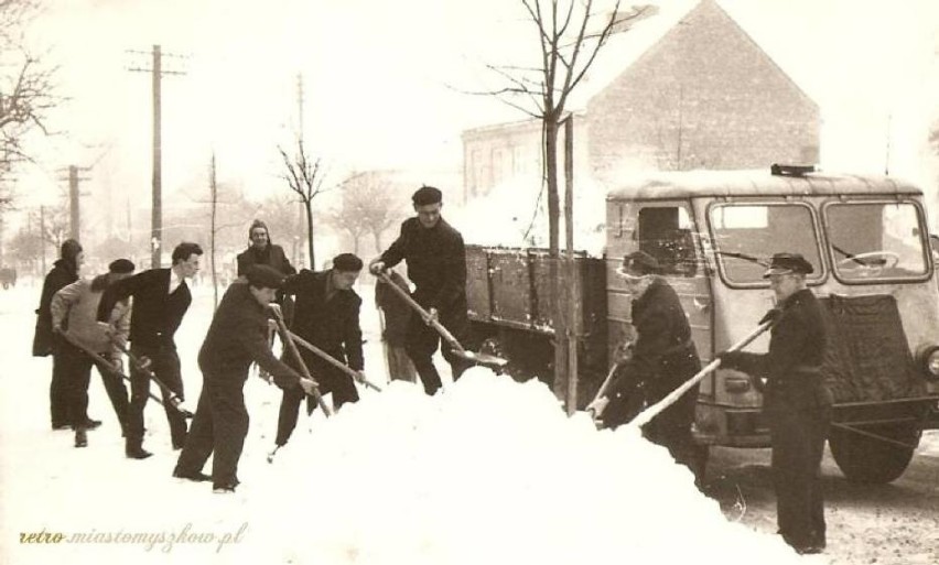 Pamiętacie zimę stulecia z przełomu 1978/1979 roku ? Tak było w Myszkowie ZDJĘCIA