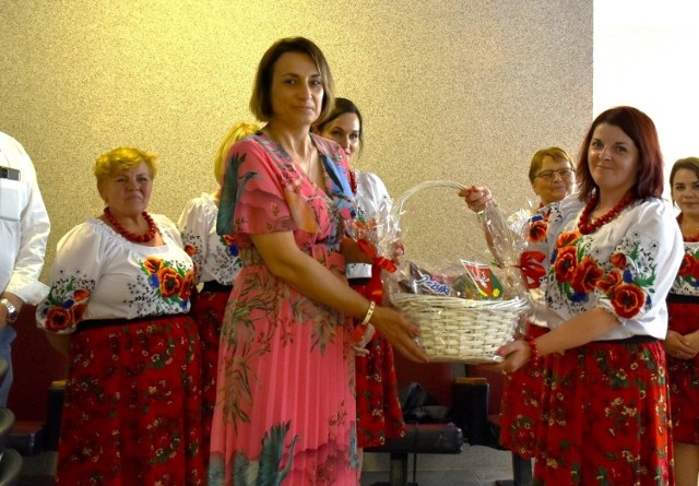 Zdjęcie wykonano podczas pikniku profilaktycznego pn. "Z nami bezpieczniej". Wydarzenie odbyło się w 25 czerwca w Pielakach