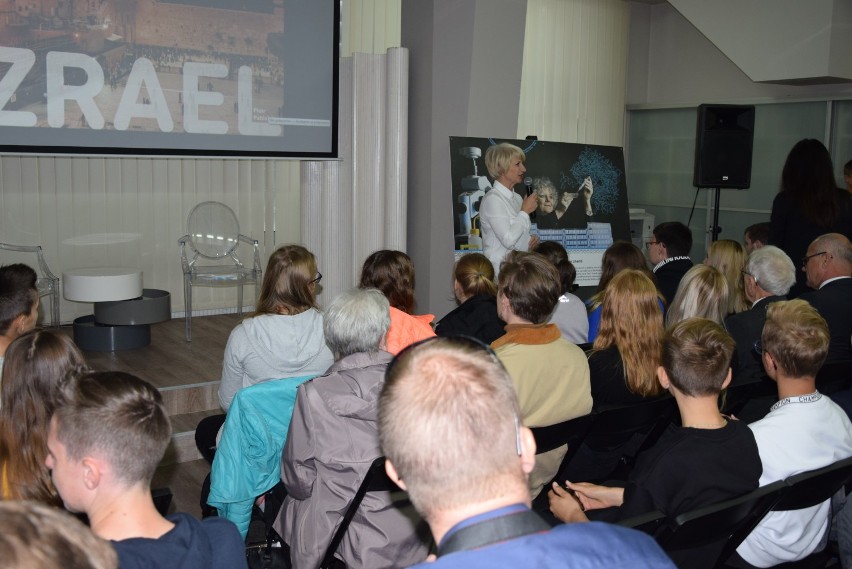 Spotkanie z podróżnikiem i otwarcie wystawy w ramach Dni Kultury Żydowskiej w Wieluniu[FOTO]