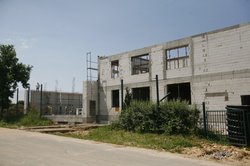 Przebudowa szkoły podstawowej w Zendku obejmuje tez budowę...