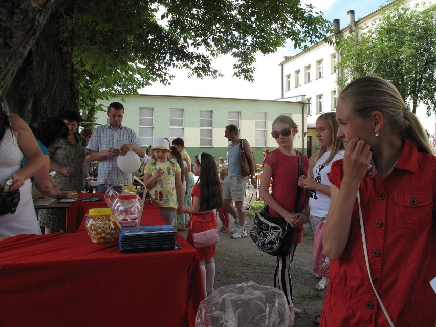 Szkoła Podstawowa nr 13 w Karsznicach Festyn rodzinny [ZDJĘCIA]