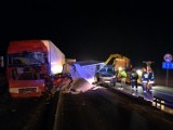 Wypadek na DK 1 pod Częstochową. Zderzyły się dwie ciężarówki i samochód dostawczy. Droga może być zablokowana jeszcze ok. 2 godzin