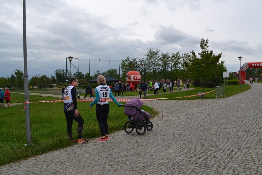 Pruszcz Gdański: 120 osób pobiegło podczas wydarzenia Polska Biega [ZDJĘCIA]
