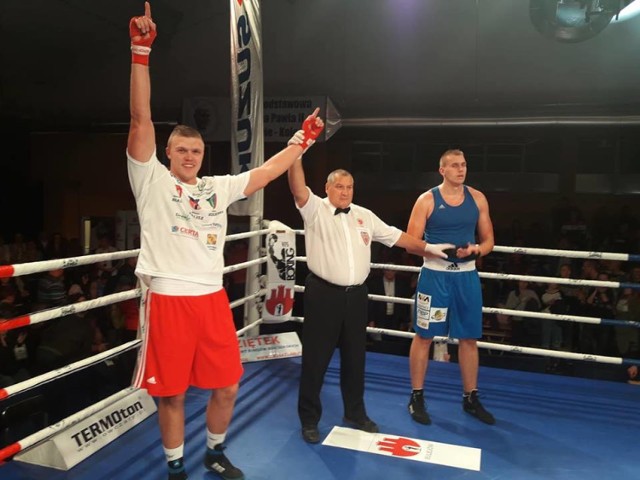 Aleksander Stawirej młodzieżowym mistrzem Polski w boksie olimpijskim!