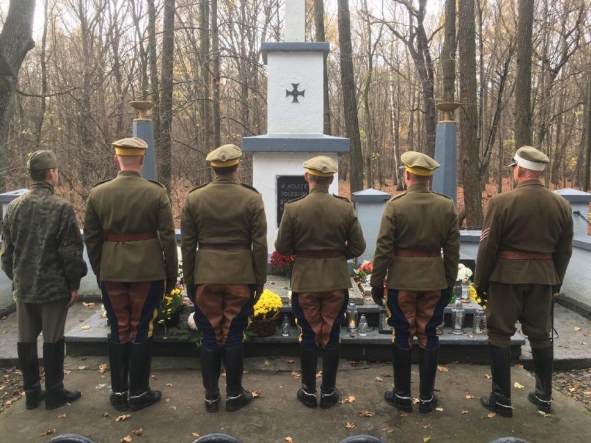 Konny przejazd miał bardzo patriotyczny charakter.