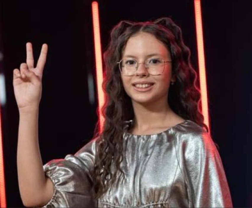 Kinga Kipigroch, podopieczna instruktorki śpiewu Violetty Ojrzyńskiej, w finale The Voice Kids