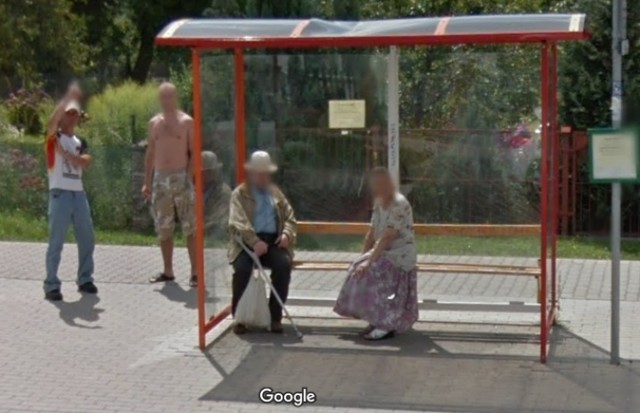 Kamery Google Street View w Gorzowie: w takich sytuacjach przyłapały ludzi na przystankach.