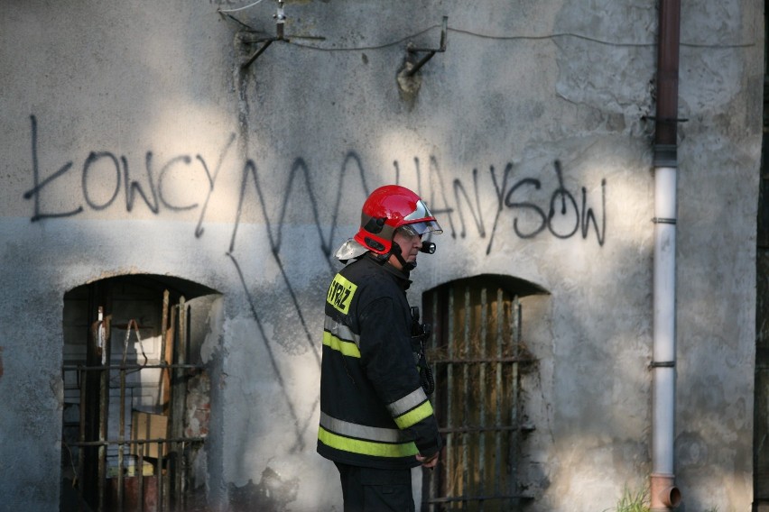 Pożar w Sosnowcu na Placu Kosciuszki. Płonęło poddasze kamienicy [ZDJĘCIA]