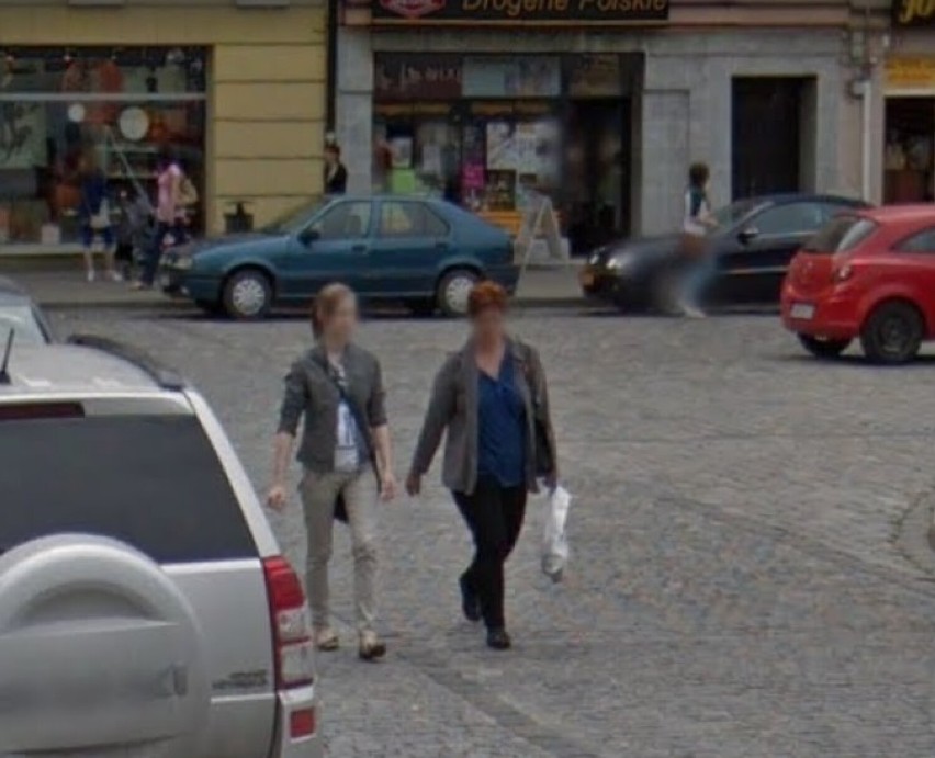 Tak ubierają się mieszkańcy Wodzisławia Śląskiego! Moda na ulicach miasta według Google Street View