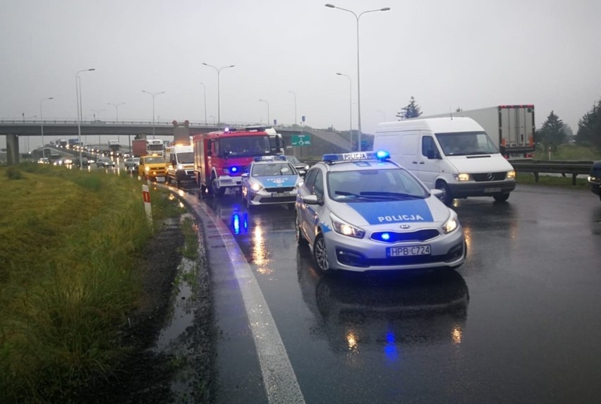 Wrocław. Groźnie wyglądający wypadek na AOW. Zobacz zdjęcia