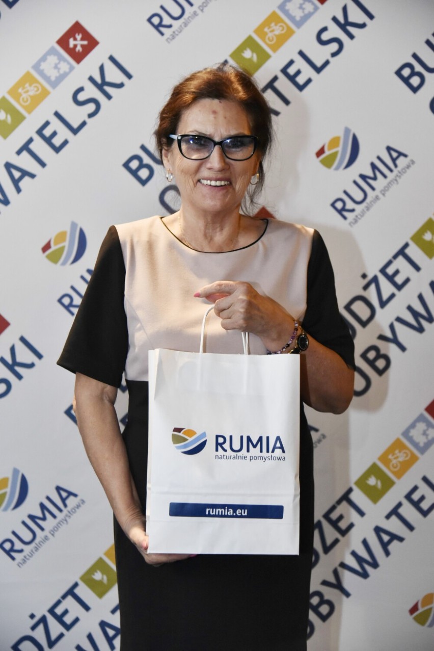 Budżet obywatelski w Rumi 2023. Najwięcej głosów zdobył projekt o sterylizacji i kastracji zwierząt | LISTA ZWYCIĘSKICH PROJEKTÓW