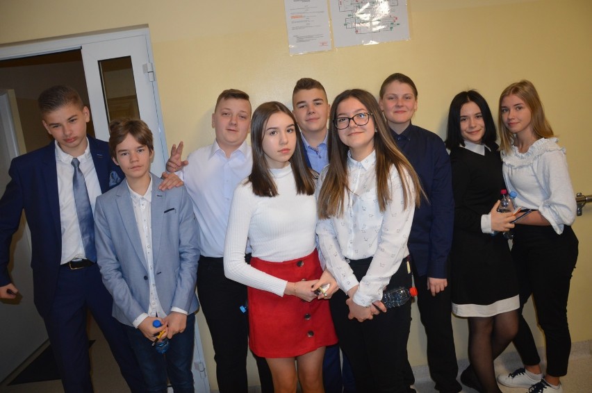 Drugi dzień egzaminów ósmoklasistów w głogowskiej SP 8