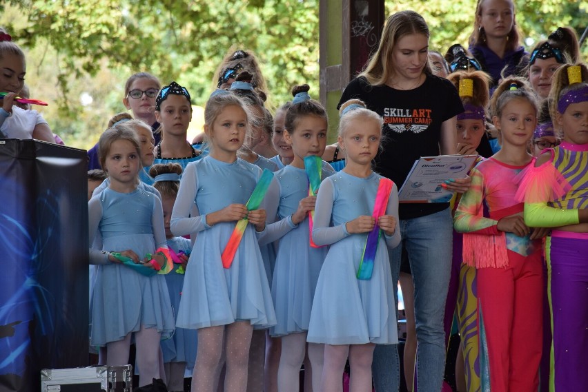 Bajkowy Piknik Rodzinny. Pokazy taneczne szkoły Skillart Dance Studio [ZDJĘCIA]