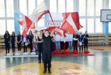 "Tu wszędzie Polska". Piękny patriotyczny program estradowy w Szkole Podstawowej nr 2 w Stargardzie [ZDJĘCIA, WIDEO]