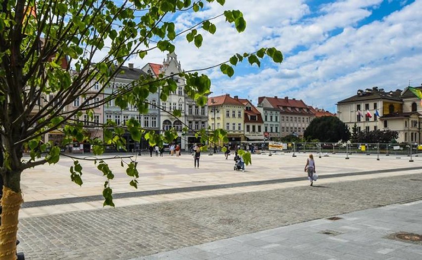 Trwają już ostatnie prace na Starym Rynku w Bydgoszczy....