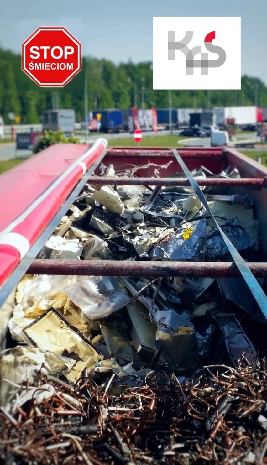Nielegalne śmieci znów wjechały do Polski! Transport został zatrzymany! [ZDJĘCIA]